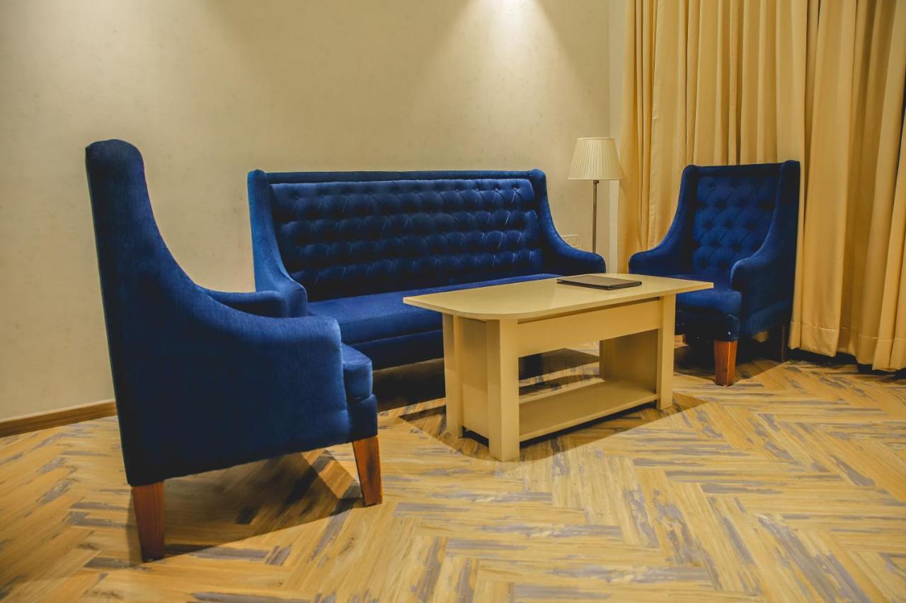 The Orlov Hotel Panipat Luaran gambar