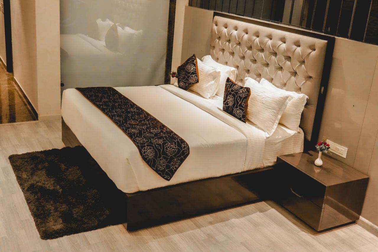 The Orlov Hotel Panipat Luaran gambar