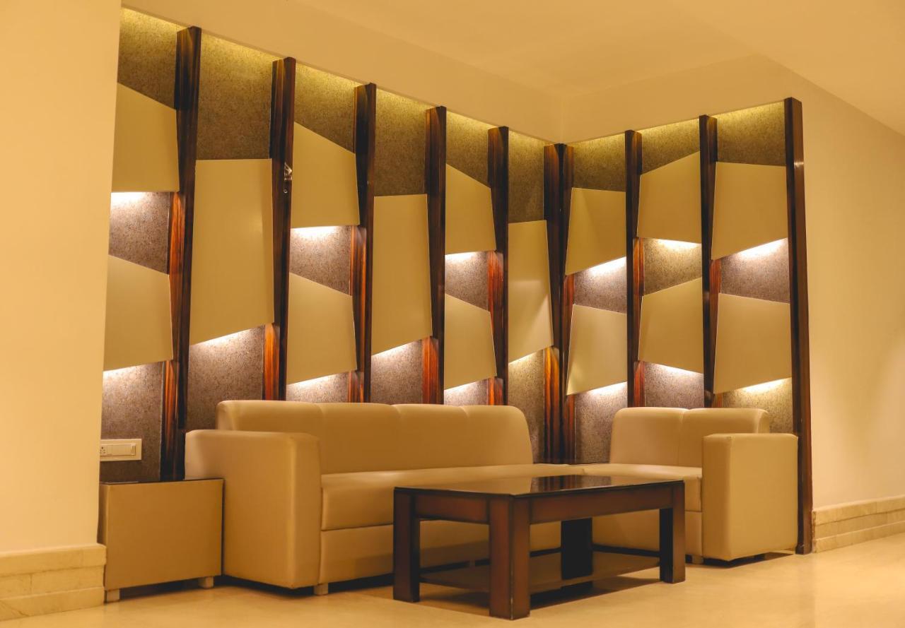 The Orlov Hotel Panipat Luaran gambar